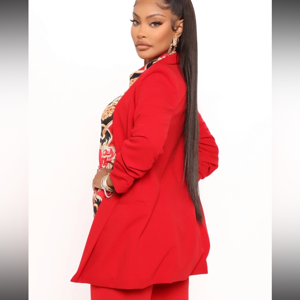 Red blazer - Picture 2 of 6